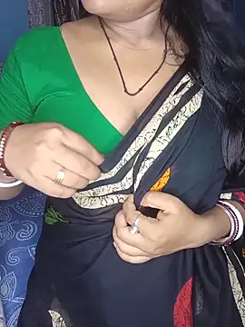 Snapshot of Naughty-Chaaya chatting on 05-19-26, 05:42 Naughty-Chaaya online show from 05-19-26, 05:42
