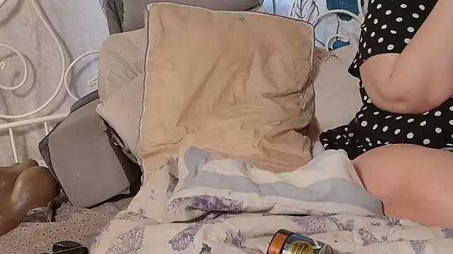 g0lden are0las89 online show from 02-04-26, 10:05