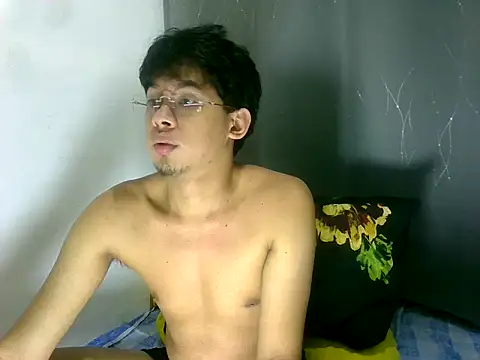 Snapshot of Hardcockeson chatting on 09-16-25, 03:02 Hardcockeson online show from 09-16-25, 03:02