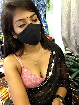 Snapshot of priya_26 chatting on 07-08-26, 04:07 priya 26 online show from 07-08-26, 04:07