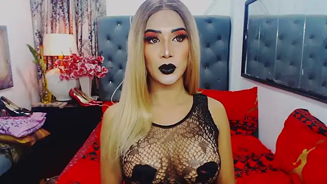 Snapshot of Mistress4fun chatting on 09-29-25, 06:24 Mistress4fun online show from 09-29-25, 06:24