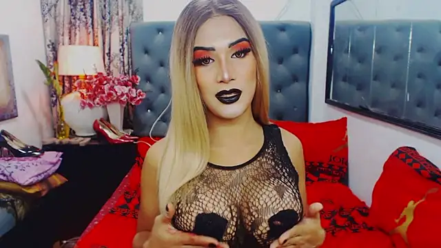 Snapshot of Mistress4fun chatting on 10-03-25, 06:59 Mistress4fun online show from 10-03-25, 06:59