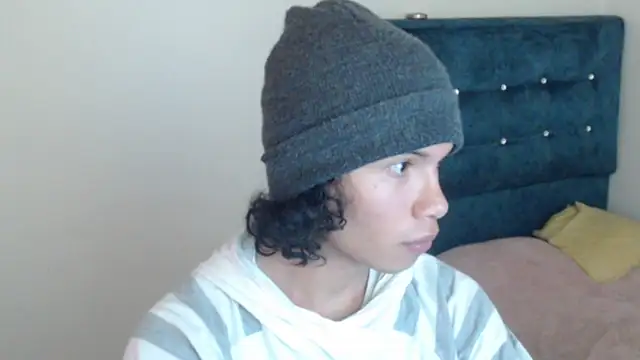 Xoxo Smiles online show from 09-15-25, 08:31