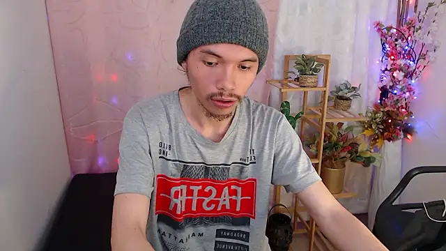 Xoxo Smiles online show from 01-13-26, 03:05