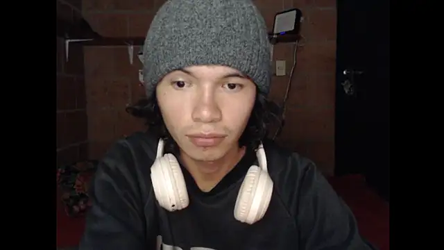 Xoxo Smiles online show from 09-21-25, 05:12