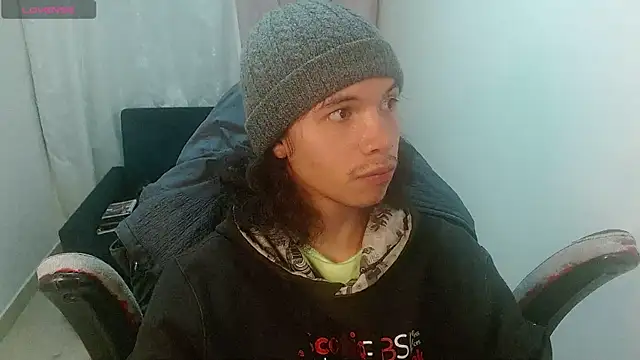 Xoxo Smiles online show from 04-12-26, 08:23