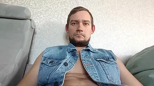 Snapshot of CharlieYeahx chatting on 09-24-25, 01:06 CharlieYeahx online show from 09-24-25, 01:06