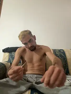 Snapshot of Nonsoilmionome89 chatting on 10-21-25, 03:11 Nonsoilmionome89 online show from 10-21-25, 03:11