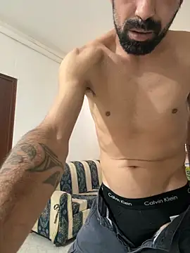 Snapshot of Nonsoilmionome89 chatting on 09-21-25, 01:05 Nonsoilmionome89 online show from 09-21-25, 01:05