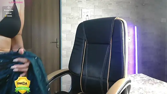 shy saloni online show from 11-12-25, 07:56