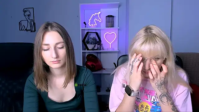 eva smiith  online show from 11-06-25, 06:50