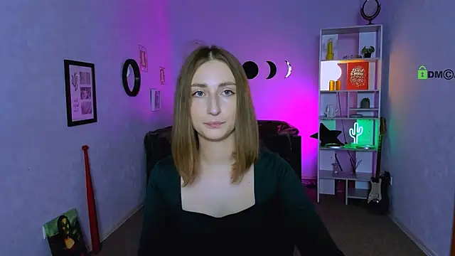 eva smiith  online show from 10-07-25, 05:19