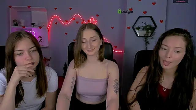 eva smiith  online show from 05-20-26, 05:37