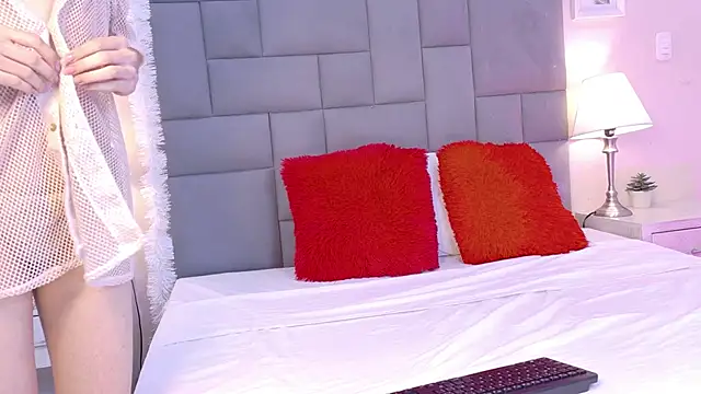 Snapshot of Noah_Bells chatting on 01-06-26, 12:42 Noah Bells online show from 01-06-26, 12:42