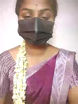 Snapshot of Tamil_Princess12 chatting on 05-28-26, 06:47 Tamil Princess12 online show from 05-28-26, 06:47