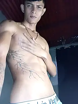 Snapshot of God_Eros_23cm chatting on 11-26-25, 02:11 God Eros 23cm online show from 11-26-25, 02:11