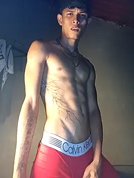 Snapshot of God_Eros_23cm chatting on 11-12-25, 01:43 God Eros 23cm online show from 11-12-25, 01:43