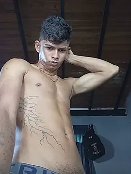 Snapshot of God_Eros_23cm chatting on 05-25-26, 11:20 God Eros 23cm online show from 05-25-26, 11:20
