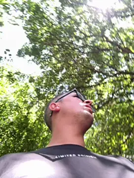 Snapshot of Cazzo1921 chatting on 06-13-26, 12:36 Cazzo1921 online show from 06-13-26, 12:36