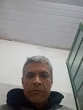 Snapshot of BrenoAvelar chatting on 07-05-26, 02:16 BrenoAvelar online show from 07-05-26, 02:16
