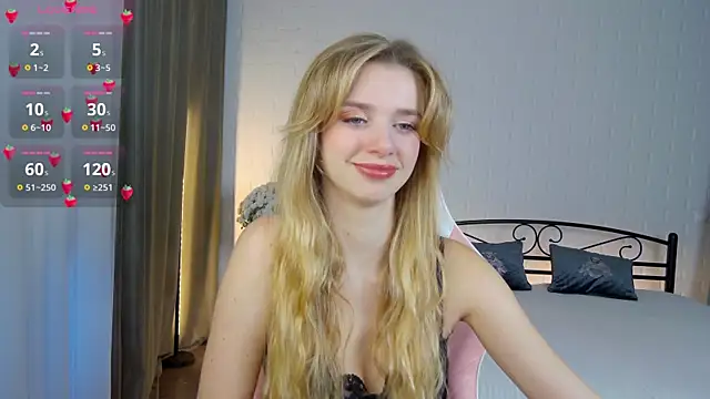 Snapshot of KelsiWest chatting on 11-02-25, 02:22 KelsiWest online show from 11-02-25, 02:22