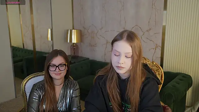 Snapshot of Esmie_Smile chatting on 10-01-25, 11:03 Esmie Smile online show from 10-01-25, 11:03