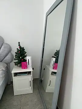 emma-conti2 online show from 12-18-25, 03:05