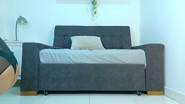 Snapshot of RiriiBrunette__ chatting on 05-21-26, 07:44 RiriiBrunette online show from 05-21-26, 07:44