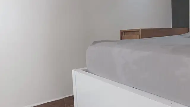 RiriiBrunette   online show from 12-15-25, 09:20