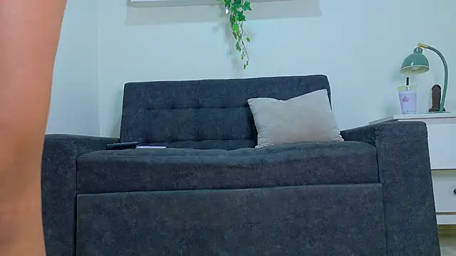RiriiBrunette   online show from 07-10-26, 07:36