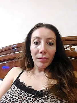 HellaryTourent online show from 10-21-25, 08:08