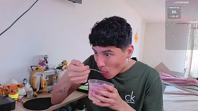 LuClawthorne  online show from 03-19-26, 03:34