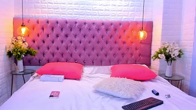 amber sparkle online show from 09-18-25, 12:52