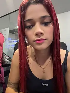 Snapshot of amber_sparkle chatting on 06-10-26, 12:39 amber sparkle online show from 06-10-26, 12:39