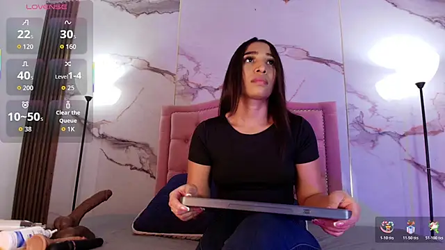 AlyaThompson online show from 10-23-25, 04:11