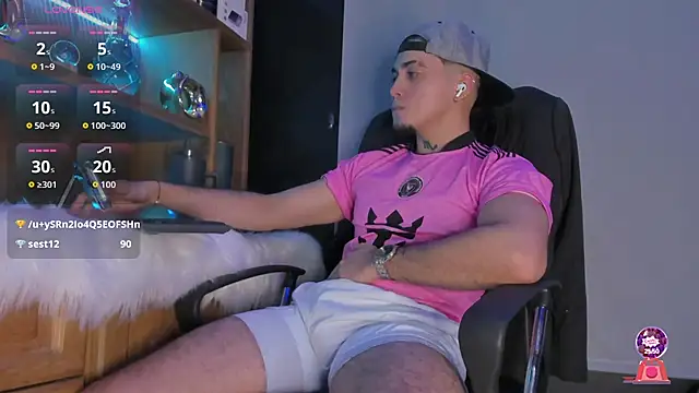 Gael williams1 online show from 11-19-25, 01:22