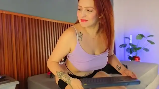 MarilynSmith01 online show from 04-14-26, 08:47