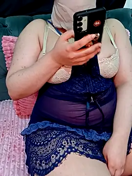 Queen-15 online show from 04-17-26, 12:02