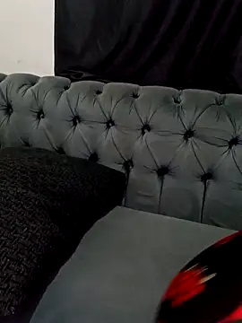 Queen-15 online show from 04-09-26, 05:20