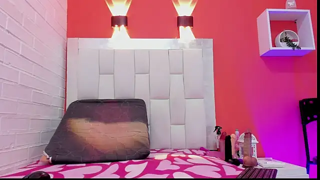 Horny ebonys online show from 11-08-25, 08:12