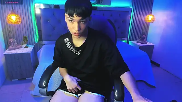 SamBlack  online show from 06-25-26, 12:54