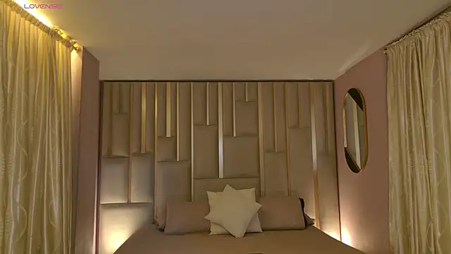 AgathaKondo  online show from 10-17-25, 08:10