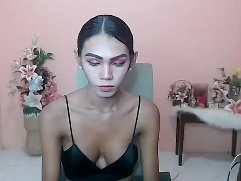 Snapshot of miss_carlas chatting on 07-18-26, 04:15 miss carlas online show from 07-18-26, 04:15