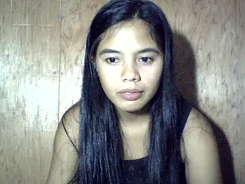 Snapshot of sweet_heaven00 chatting on 12-01-25, 01:39 sweet heaven00 online show from 12-01-25, 01:39