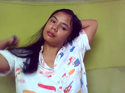 Snapshot of sweet_heaven00 chatting on 10-19-25, 01:30 sweet heaven00 online show from 10-19-25, 01:30