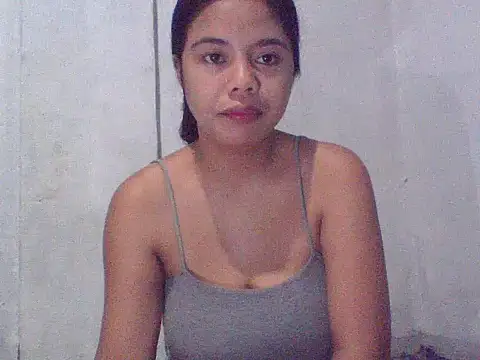 Snapshot of sweet_heaven00 chatting on 01-11-26, 10:49 sweet heaven00 online show from 01-11-26, 10:49