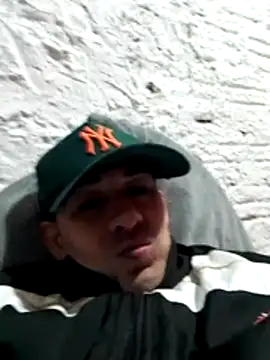 Snapshot of danielguerreros@xh chatting on 06-10-26, 08:43 danielguerrerosxh online show from 06-10-26, 08:43