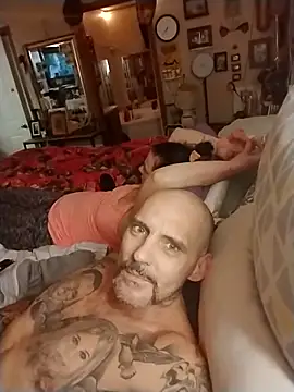 Snapshot of BonnienClyde5421 chatting on 03-03-26, 12:39 BonnienClyde5421 online show from 03-03-26, 12:39