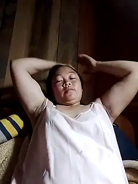 Snapshot of MaySweetb chatting on 09-10-25, 12:53 MaySweetb online show from 09-10-25, 12:53