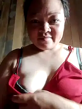 Snapshot of MaySweetb chatting on 09-14-25, 06:36 MaySweetb online show from 09-14-25, 06:36